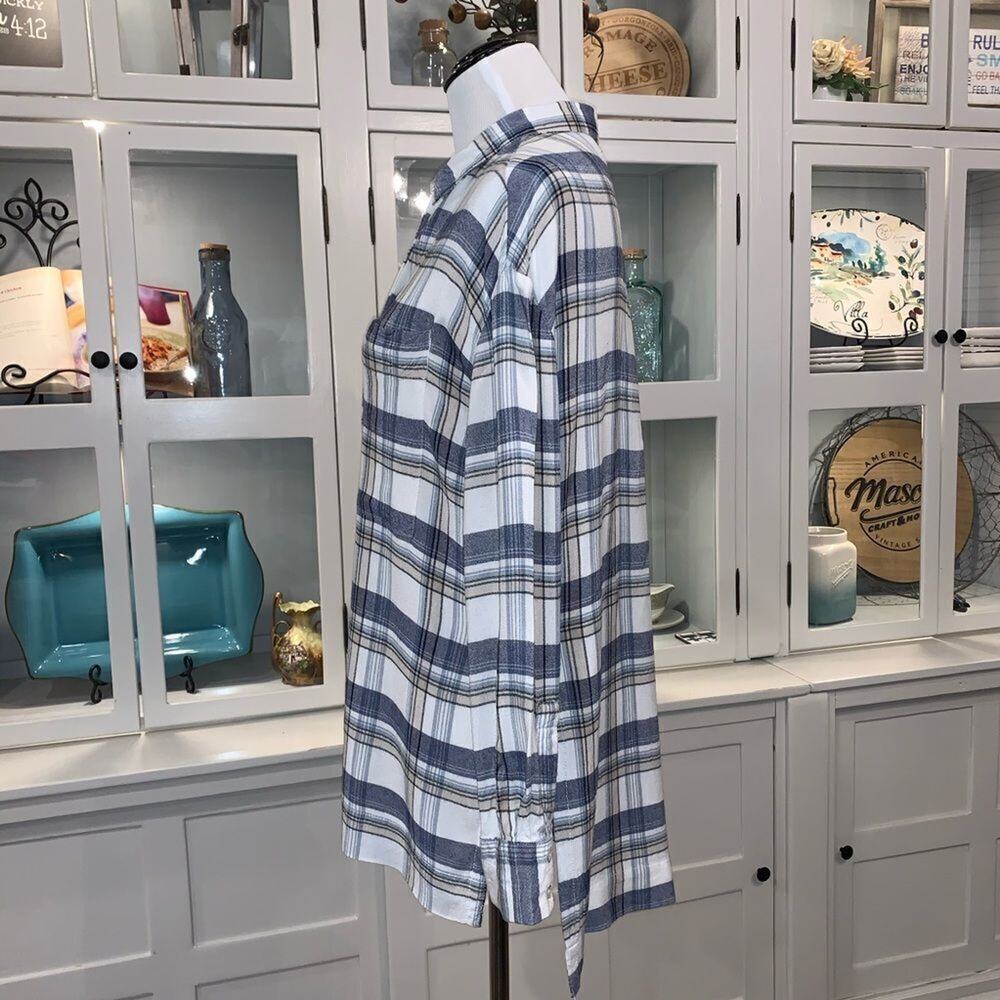 Bdg Split Side Flowy Button Down Tunic - image 2